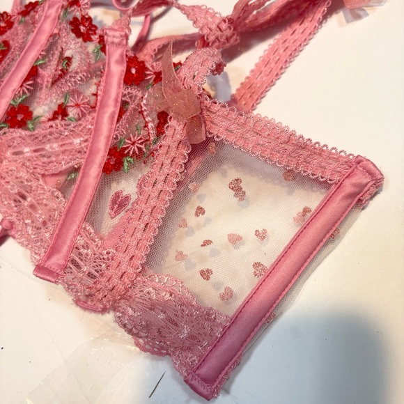 For Love and Lemons Pink Red Hearts Flower lace garter belt - Picture 7 of 12